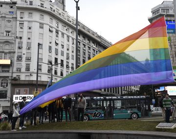 La bandera del arcoíris estará izada durante tres días