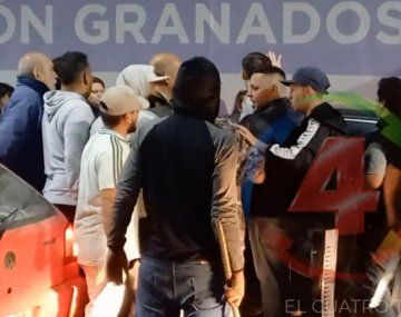Video: atropelló a manifestantes que pedían justicia por la muerte de un nene