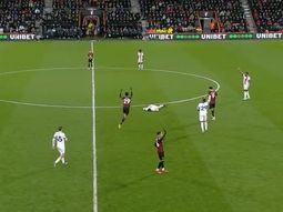 Así colapsó un jugador de la Premier League en pleno partido: qué le pasó