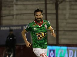 con un golazo de wanchope abila, huracan gano y corto su mala racha con un golazo de wanchope abila, huracan gano y corto su mala racha