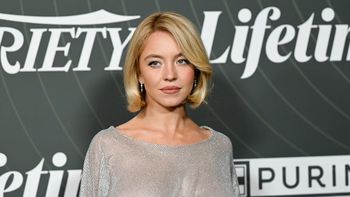 sydney sweeney quedo en el centro de la polemica por una arriesgada accion en el cartel de hollywood sydney sweeney quedo en el centro de la polemica por una arriesgada accion en el cartel de hollywood