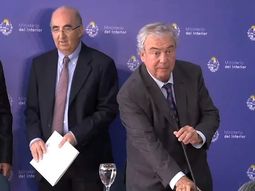 Luis Alberto Heber y Guillermo Maciel oficializaron su renuncia. Luis Alberto Heber y Guillermo Maciel oficializaron su renuncia.