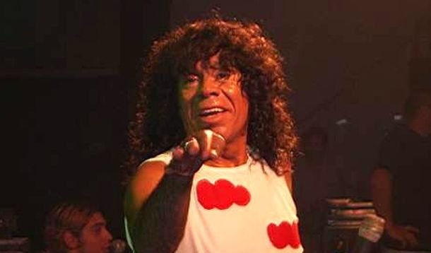 “La Mona” mejora