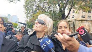 asi salio de comodoro py una de las jubiladas implicadas en la compra del departamento de manuel adorni asi salio de comodoro py una de las jubiladas implicadas en la compra del departamento de manuel adorni