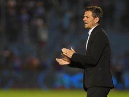 El entrenador, muy disconforme con la labor de su equipo El entrenador, muy disconforme con la labor de su equipo