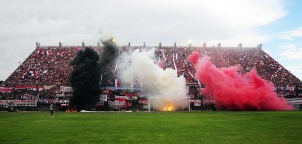 Clausurarán el estadio de Chacarita tras la pelea que terminó con un hincha muerto