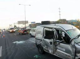 Caos en Panamericana por impresionante choque en cadena