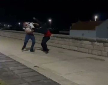 Imágenes sensibles: mataron de una puñalada a un joven de 15 años en Necochea