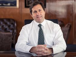 Diego Labat, presidente del Banco Central del Uruguay, fue uno de los 11 mejor calificados por Global Finance. Diego Labat, presidente del Banco Central del Uruguay, fue uno de los 11 mejor calificados por Global Finance.