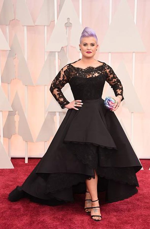 El look de los famosos que desfilan por la alfombra roja
