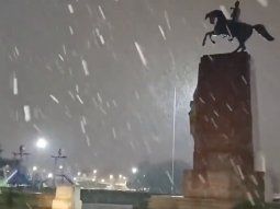 Sigue la nieve en Buenos Aires: histórica nevada an Olavarría tras 16 años