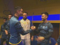 El encuentro entre Cristiano Ronaldo y Pity Martínez, compañeros en Al Nassr