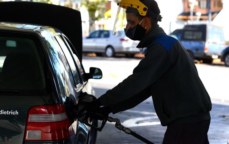 Primer aumento del año: YPF subió el precio de sus naftas