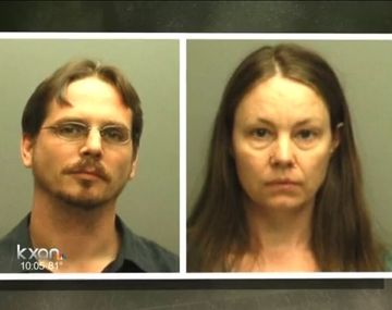 Padres mantenían cautivo a su hijo adoptivo porque dicen que  es un predador sexual