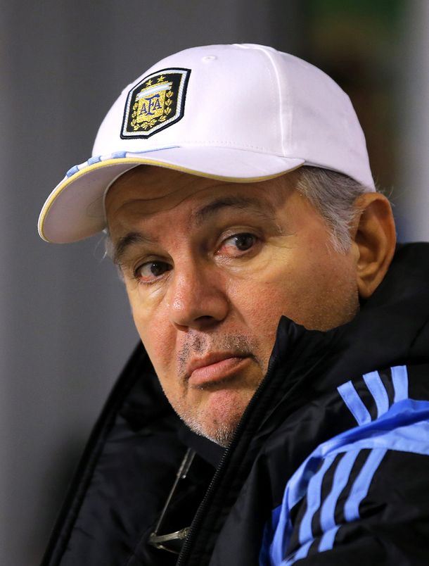 Un defensor del fútbol local criticó a Sabella por sus convocatorias a la Selección