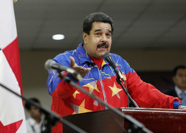 Maduro suspende su viaje al Vaticano por recomendación médica