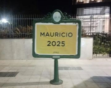 La Ciudad amaneció con afiches del PRO que impulsan la candidatura de Mauricio Macri