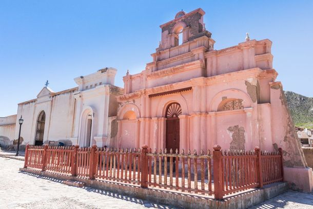 Vacaciones en Salta: el pueblo conocido por sus artesanos teleros y sus artesanías