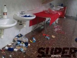 en valencia acusan al real madrid de arrasar un vestuario en valencia acusan al real madrid de arrasar un vestuario