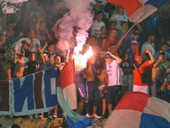 Detuvieron a hinchas de Nacional de Uruguay por llevar un arma