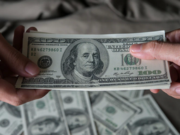 El dólar en Uruguay regresó a la franja de los 39 pesos después de cuatro semanas por debajo de ese piso. El dólar en Uruguay regresó a la franja de los 39 pesos después de cuatro semanas por debajo de ese piso.