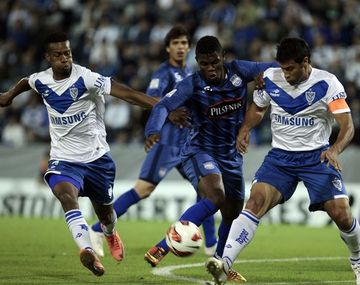 Vélez enfrenta a Emelec en un amistoso en Montevideo