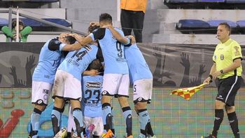 Vélez enfrenta a Belgrano - Crédito: lavoz.com.ar Vélez enfrenta a Belgrano - Crédito: lavoz.com.ar