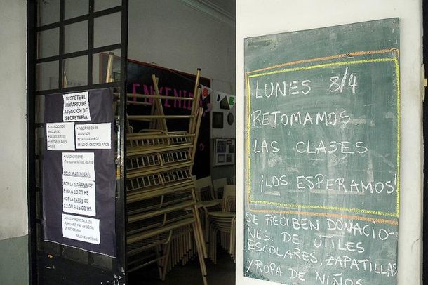 Los chicos lo primero que agarraban eran sus mochilas