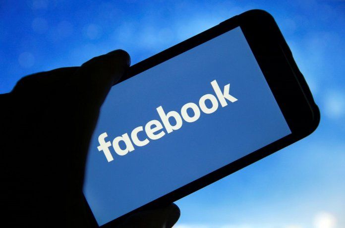 Multaron a Facebook por 1.200 millones de euros por incumplir normas de protección de datos