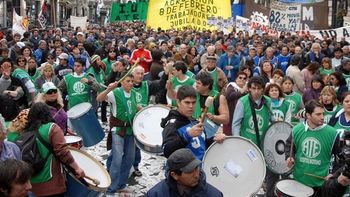 los estatales de la provincia tambien inician su paro los estatales de la provincia tambien inician su paro