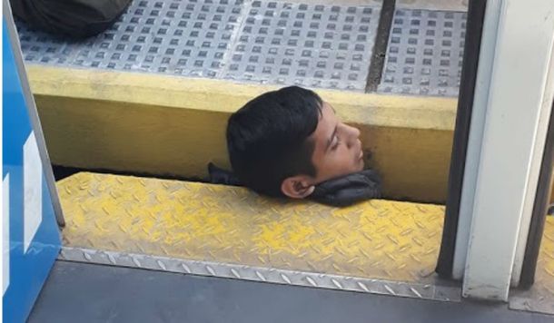 Un chico quedó atrapado entre la estación y el tren