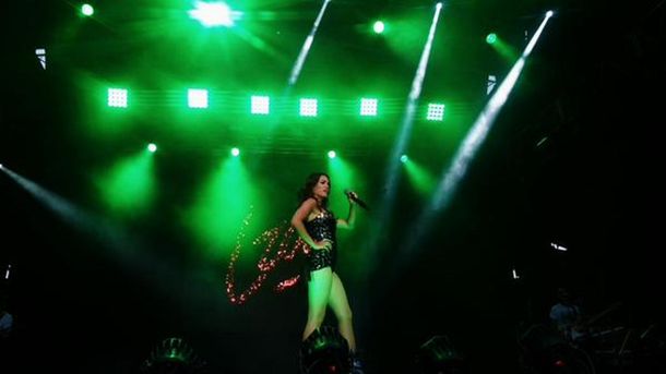 Lali Espósito hizo delirar a 30 mil fans en un show a beneficio