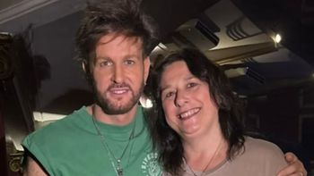 el dolor de axel tras la muerte de cuatro miembros de su club de fans: completamente roto el dolor de axel tras la muerte de cuatro miembros de su club de fans: completamente roto