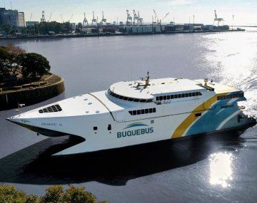 Buquebus: encontraron 20 monedas de oro dentro de una camioneta