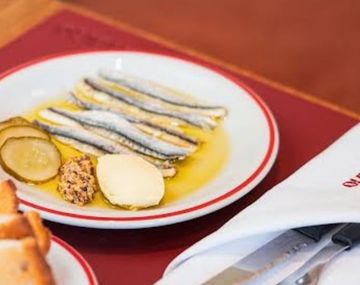Con una gran variedad de platos, este bodegón porteño cautiva cientos de paladares con su propuesta.