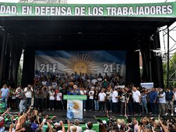 Moyano en la marcha del 21F.