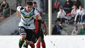 insolito: la barra de villa mitre entro pirotecnia en la mochila de un jugador insolito: la barra de villa mitre entro pirotecnia en la mochila de un jugador