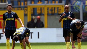 La decepción de los jugadores de Inter tras la caída ante Sassuolo La decepción de los jugadores de Inter tras la caída ante Sassuolo