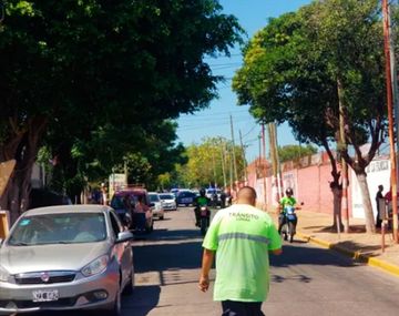 Lomas de Zamora: barras de Los Andes provocaron un tiroteo frente a una escuela