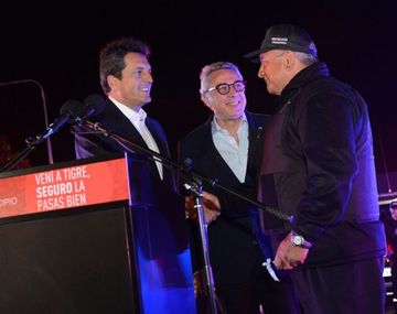 &nbsp;Sergio Massa&nbsp;y&nbsp;Julio Zamora en la presentación de los móviles de seguridad