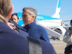 mauricio macri llego a rosario acompanado por una gloria de boca: ¿lo introduce en la politica? mauricio macri llego a rosario acompanado por una gloria de boca: ¿lo introduce en la politica?