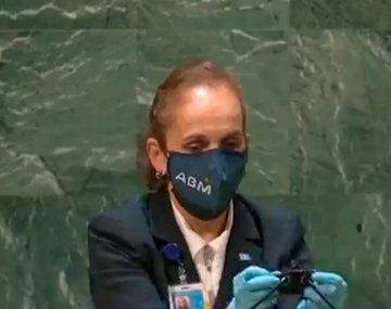 Así desinfectaron el micrófono después de que Bolsonaro hablara en la ONU