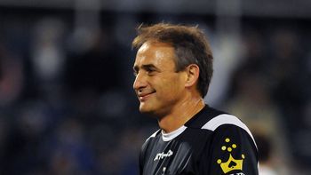 metamos un cambio, propone el arbitro baldassi