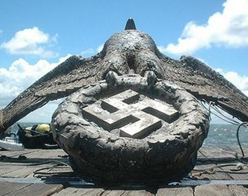 Polémica por un águila nazi en Uruguay