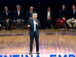 macri, tras la represion frente al congreso: los docentes violan las normas macri, tras la represion frente al congreso: los docentes violan las normas