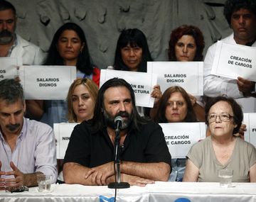 Los docentes bonaerenses seguirán de paro el lunes