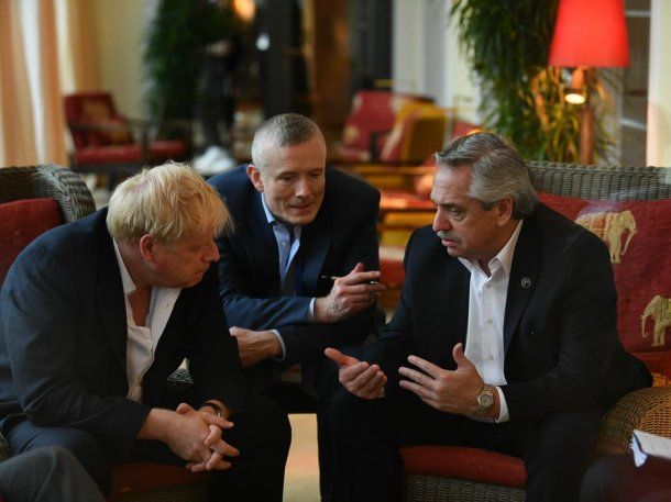 Santiago Cafiero afirmó que Alberto Fernández descolocó a Boris Johnson con su reclamo por Malvinas