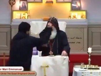 Otra vez: obispo fue apuñalado durante una misa en una iglesia en Australia
