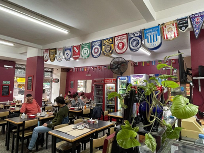 El bodegón de Almagro que ofrece más de 50 variedades de milanesas