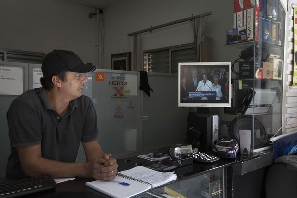 Dilma advirtió que el mayor riesgo para el país es un gobierno sin voto